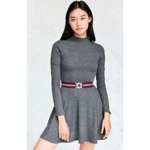 Urban Outfitters elastic belt M/L